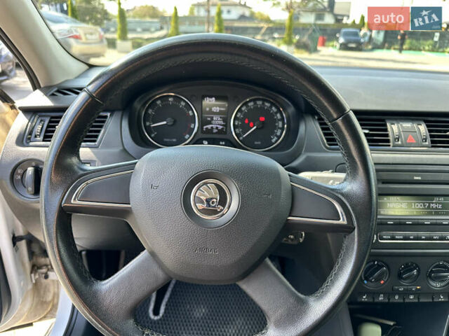 Белый Шкода Рапид, объемом двигателя 1.2 л и пробегом 132 тыс. км за 8500 $, фото 9 на Automoto.ua