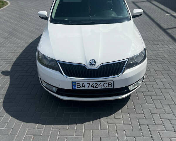 Шкода Рапид 2014 в Кропивницком (Кировограде) на Automoto.ua Белый Шкода Рапид, объемом двигателя 1.2 л и пробегом 175 тыс. км за 8100 $, фото 18 на Automoto.ua