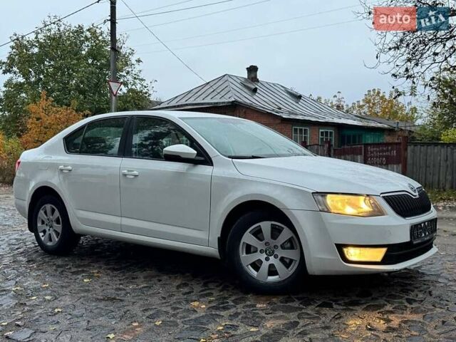 Белый Шкода Рапид, объемом двигателя 1.4 л и пробегом 140 тыс. км за 9599 $, фото 14 на Automoto.ua