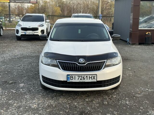 Шкода Рапид 2014 в Полтаве на Automoto.ua Белый Шкода Рапид, объемом двигателя 1.2 л и пробегом 140 тыс. км за 6700 $, фото 6 на Automoto.ua