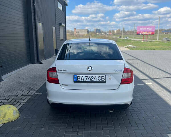 Шкода Рапид 2014 в Кропивницком (Кировограде) на Automoto.ua Белый Шкода Рапид, объемом двигателя 1.2 л и пробегом 175 тыс. км за 8100 $, фото 1 на Automoto.ua