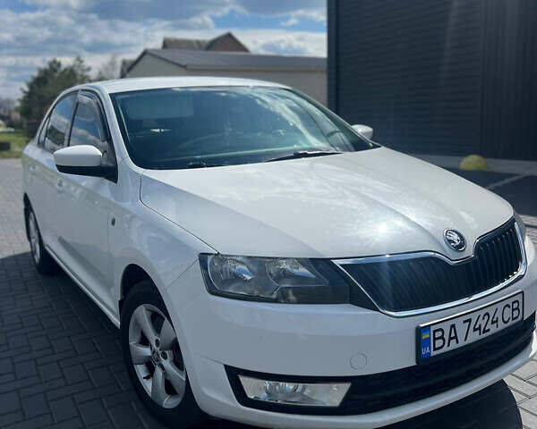 Шкода Рапид 2014 в Кропивницком (Кировограде) на Automoto.ua Белый Шкода Рапид, объемом двигателя 1.2 л и пробегом 175 тыс. км за 8100 $, фото 10 на Automoto.ua