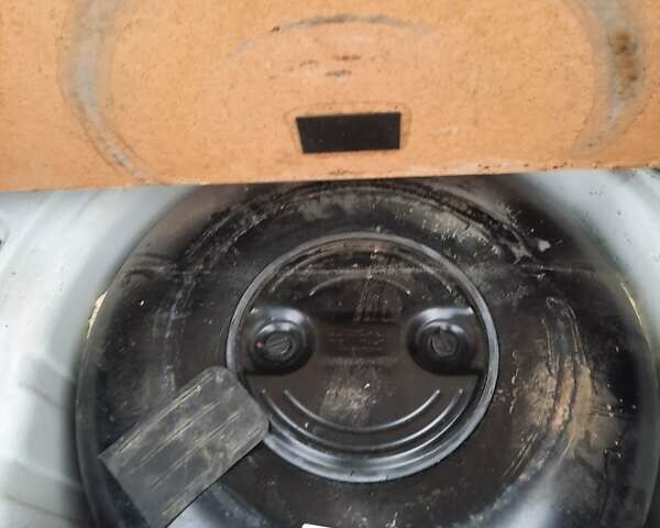 Белый Шкода Рапид, объемом двигателя 1.2 л и пробегом 291 тыс. км за 7000 $, фото 15 на Automoto.ua