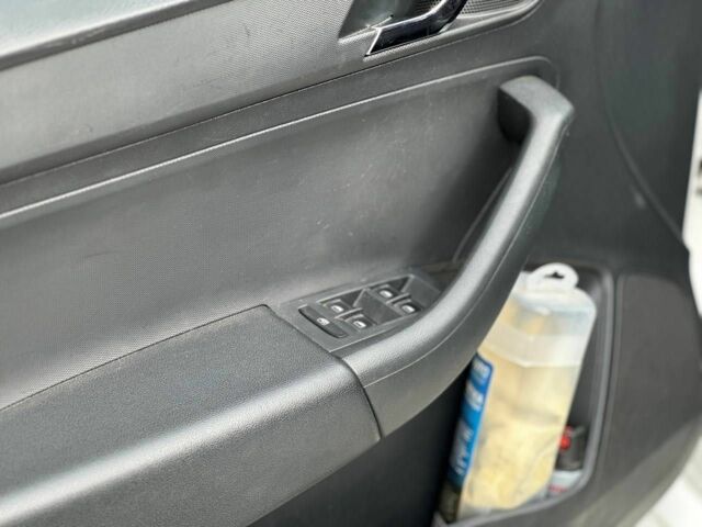 Шкода Рапид 2014 в Кропивницком (Кировограде) на Automoto.ua Белый Шкода Рапид, объемом двигателя 1.2 л и пробегом 180 тыс. км за 7499 $, фото 13 на Automoto.ua