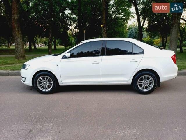 Білий Шкода Рапід, об'ємом двигуна 1.6 л та пробігом 240 тис. км за 7000 $, фото 14 на Automoto.ua
