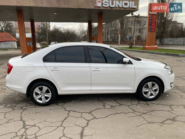 Білий Шкода Рапід, об'ємом двигуна 1.6 л та пробігом 200 тис. км за 8500 $, фото 5 на Automoto.ua