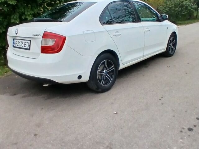 Білий Шкода Рапід, об'ємом двигуна 1.2 л та пробігом 106 тис. км за 6300 $, фото 7 на Automoto.ua