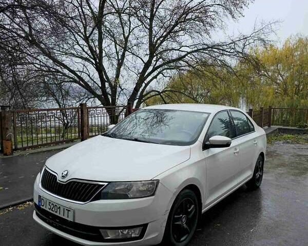 Белый Шкода Рапид, объемом двигателя 1.4 л и пробегом 228 тыс. км за 7500 $, фото 1 на Automoto.ua