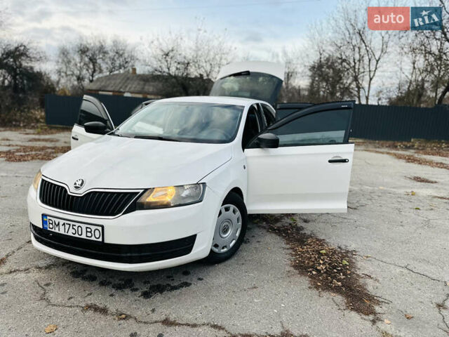 Белый Шкода Рапид, объемом двигателя 1.2 л и пробегом 65 тыс. км за 9300 $, фото 10 на Automoto.ua
