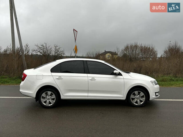 Белый Шкода Рапид, объемом двигателя 1.6 л и пробегом 115 тыс. км за 13000 $, фото 4 на Automoto.ua