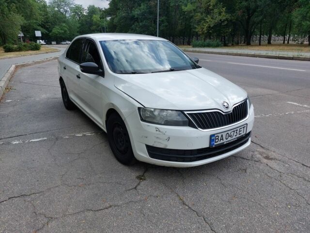 Белый Шкода Рапид, объемом двигателя 1.2 л и пробегом 260 тыс. км за 6600 $, фото 5 на Automoto.ua