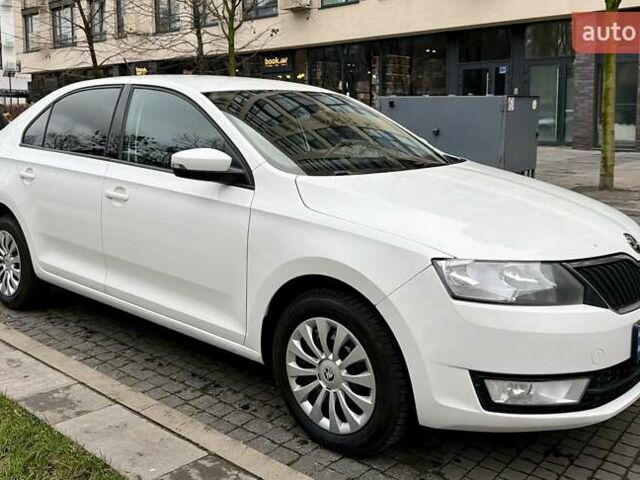 Белый Шкода Рапид, объемом двигателя 1.2 л и пробегом 141 тыс. км за 7800 $, фото 9 на Automoto.ua