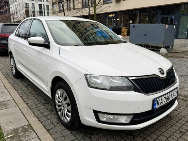 Белый Шкода Рапид, объемом двигателя 1.2 л и пробегом 141 тыс. км за 7800 $, фото 10 на Automoto.ua
