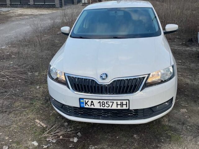 Белый Шкода Рапид, объемом двигателя 1.6 л и пробегом 280 тыс. км за 8200 $, фото 7 на Automoto.ua