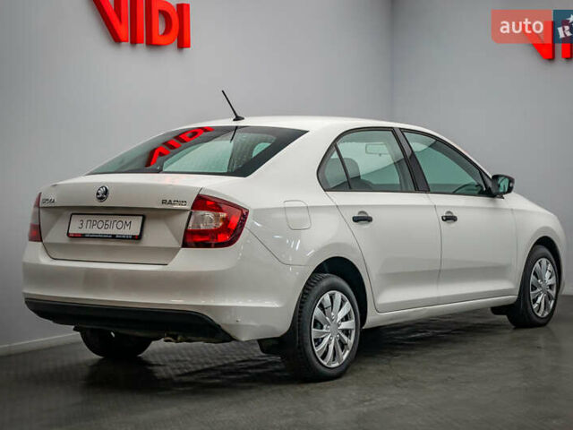 Білий Шкода Рапід, об'ємом двигуна 1.6 л та пробігом 78 тис. км за 11644 $, фото 1 на Automoto.ua