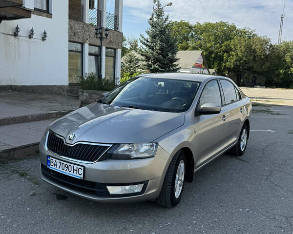 Бежевый Шкода Рапид, объемом двигателя 1.6 л и пробегом 269 тыс. км за 7900 $, фото 1 на Automoto.ua