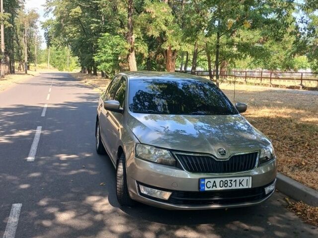Бежевый Шкода Рапид, объемом двигателя 1.2 л и пробегом 218 тыс. км за 5900 $, фото 3 на Automoto.ua