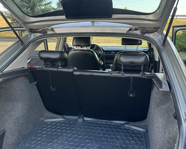 Бежевый Шкода Рапид, объемом двигателя 1.6 л и пробегом 269 тыс. км за 7900 $, фото 6 на Automoto.ua