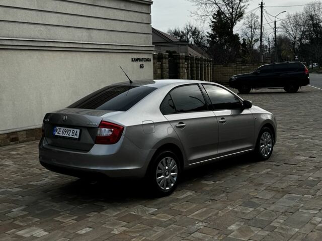 Бежевый Шкода Рапид, объемом двигателя 1.6 л и пробегом 190 тыс. км за 8900 $, фото 3 на Automoto.ua