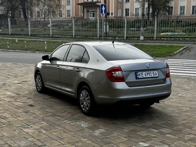 Бежевый Шкода Рапид, объемом двигателя 1.6 л и пробегом 190 тыс. км за 8900 $, фото 2 на Automoto.ua