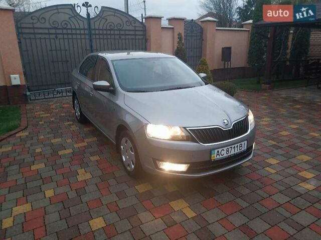 Бежевий Шкода Рапід, об'ємом двигуна 1.2 л та пробігом 154 тис. км за 6700 $, фото 3 на Automoto.ua