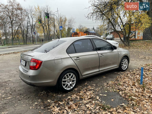 Бежевый Шкода Рапид, объемом двигателя 1.6 л и пробегом 230 тыс. км за 7999 $, фото 4 на Automoto.ua