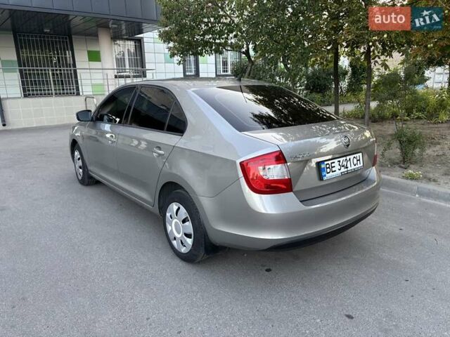 Бежевый Шкода Рапид, объемом двигателя 1.2 л и пробегом 127 тыс. км за 9000 $, фото 2 на Automoto.ua