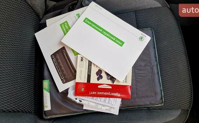 Бежевый Шкода Рапид, объемом двигателя 1.2 л и пробегом 78 тыс. км за 8700 $, фото 20 на Automoto.ua