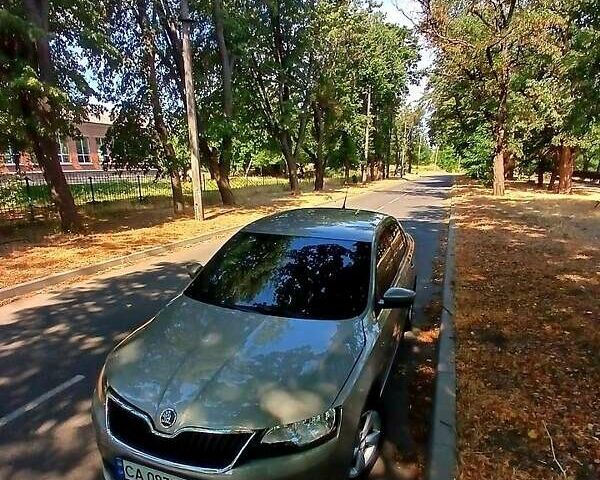 Бежевый Шкода Рапид, объемом двигателя 1.2 л и пробегом 218 тыс. км за 5900 $, фото 3 на Automoto.ua