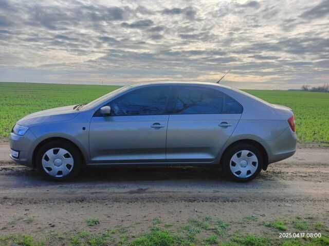 Бежевый Шкода Рапид, объемом двигателя 1.2 л и пробегом 108 тыс. км за 9600 $, фото 2 на Automoto.ua