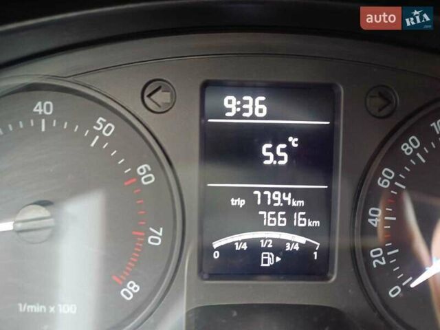 Бежевий Шкода Рапід, об'ємом двигуна 1.6 л та пробігом 76 тис. км за 8500 $, фото 12 на Automoto.ua