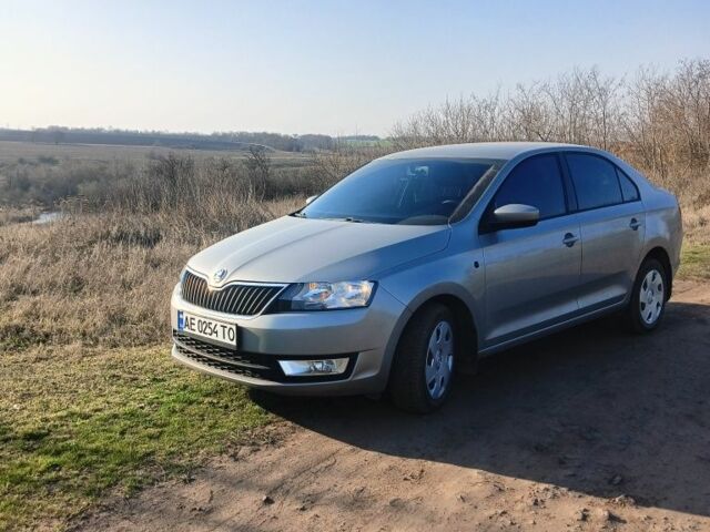 Бежевый Шкода Рапид, объемом двигателя 1.2 л и пробегом 108 тыс. км за 9600 $, фото 3 на Automoto.ua