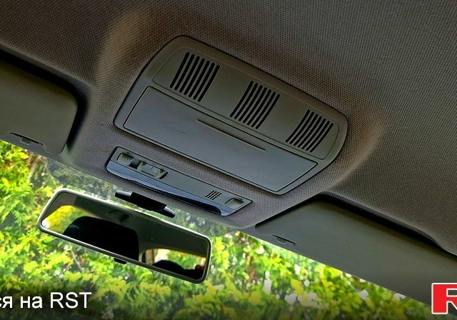 Бежевый Шкода Рапид, объемом двигателя 1.2 л и пробегом 78 тыс. км за 9370 $, фото 12 на Automoto.ua