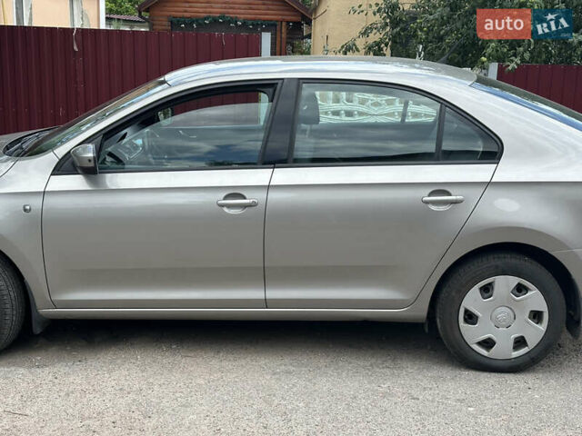 Бежевый Шкода Рапид, объемом двигателя 1.2 л и пробегом 78 тыс. км за 8700 $, фото 6 на Automoto.ua