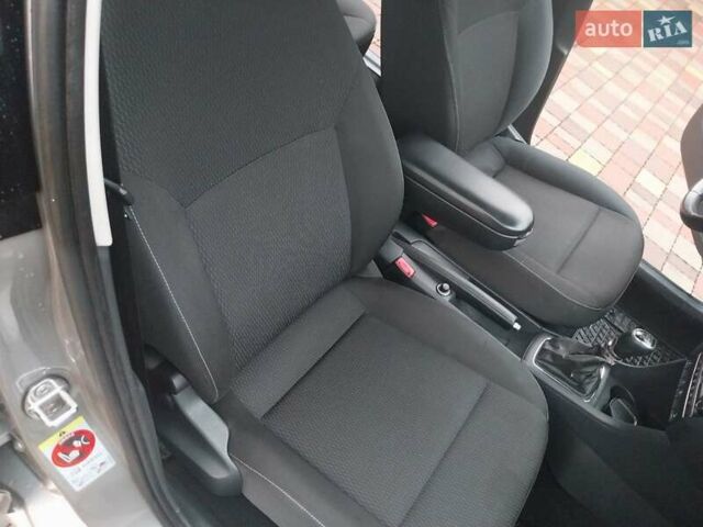 Бежевий Шкода Рапід, об'ємом двигуна 1.2 л та пробігом 154 тис. км за 6700 $, фото 24 на Automoto.ua