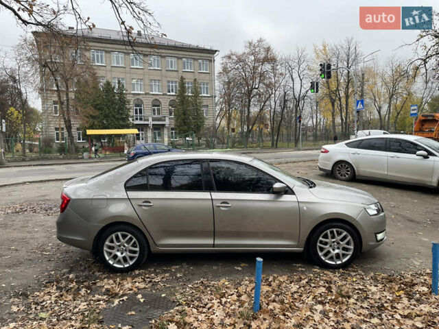 Бежевый Шкода Рапид, объемом двигателя 1.6 л и пробегом 230 тыс. км за 7999 $, фото 5 на Automoto.ua