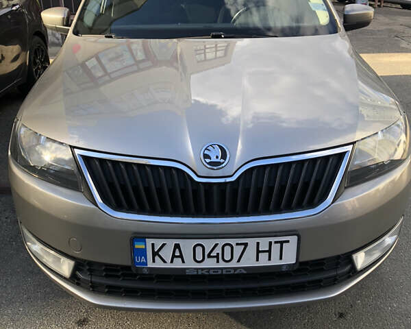 Бежевий Шкода Рапід, об'ємом двигуна 1.6 л та пробігом 181 тис. км за 12000 $, фото 1 на Automoto.ua
