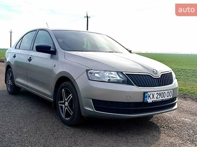 Бежевий Шкода Рапід, об'ємом двигуна 1.6 л та пробігом 76 тис. км за 8500 $, фото 4 на Automoto.ua