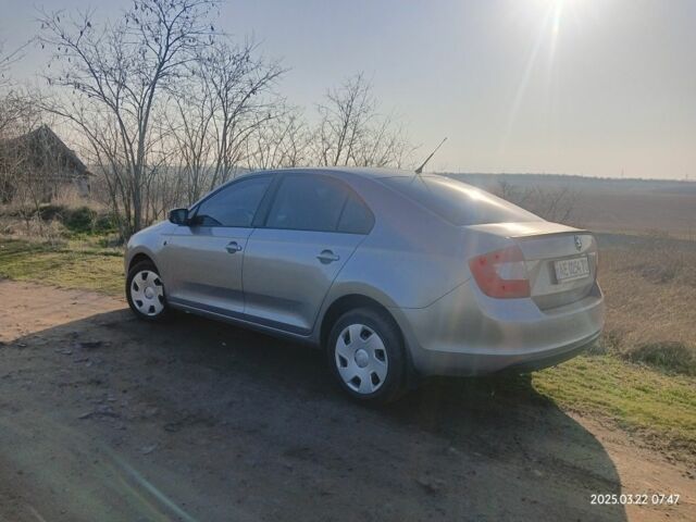 Бежевый Шкода Рапид, объемом двигателя 1.2 л и пробегом 108 тыс. км за 9600 $, фото 4 на Automoto.ua