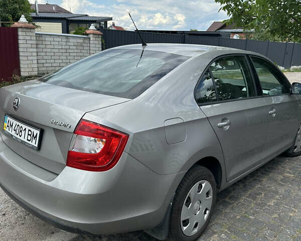 Бежевый Шкода Рапид, объемом двигателя 1.2 л и пробегом 78 тыс. км за 8700 $, фото 3 на Automoto.ua