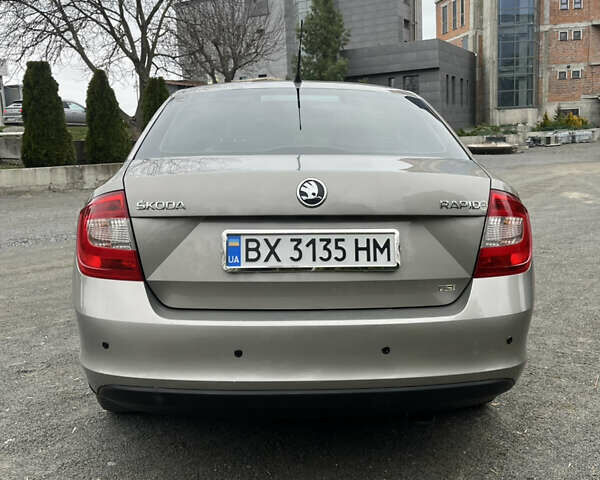 Бежевый Шкода Рапид, объемом двигателя 1.2 л и пробегом 250 тыс. км за 6600 $, фото 4 на Automoto.ua