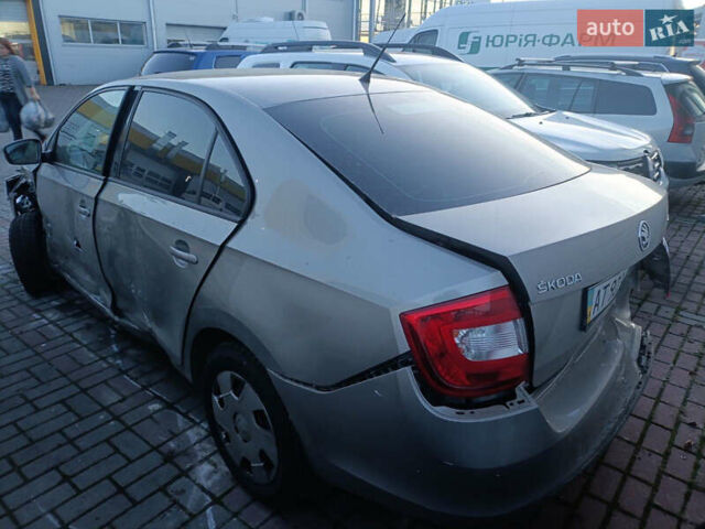 Бежевий Шкода Рапід, об'ємом двигуна 1.6 л та пробігом 111 тис. км за 2900 $, фото 2 на Automoto.ua