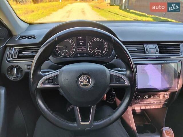 Бежевый Шкода Рапид, объемом двигателя 1.6 л и пробегом 206 тыс. км за 8900 $, фото 18 на Automoto.ua