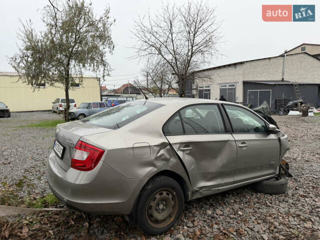 Бежевий Шкода Рапід, об'ємом двигуна 1.2 л та пробігом 42 тис. км за 2200 $, фото 4 на Automoto.ua