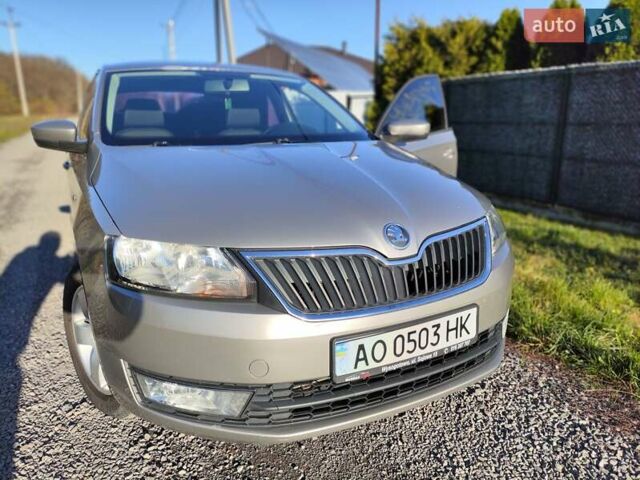 Бежевый Шкода Рапид, объемом двигателя 1.6 л и пробегом 206 тыс. км за 8900 $, фото 1 на Automoto.ua