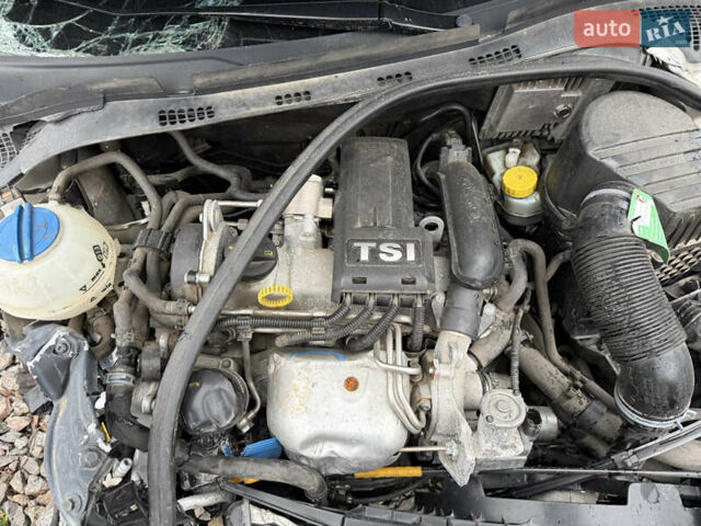 Бежевий Шкода Рапід, об'ємом двигуна 1.2 л та пробігом 42 тис. км за 2200 $, фото 3 на Automoto.ua