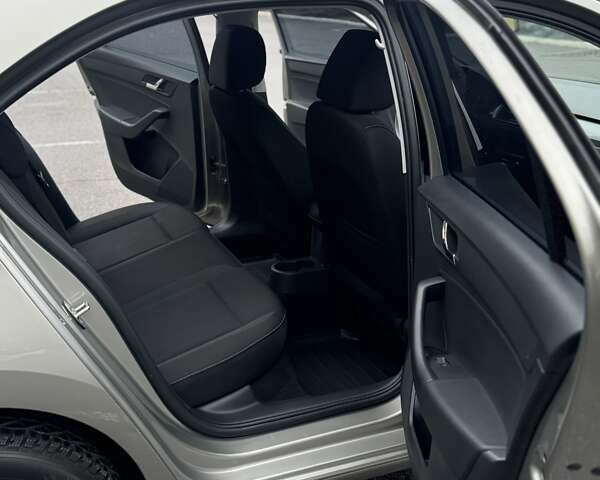 Бежевий Шкода Рапід, об'ємом двигуна 1.6 л та пробігом 187 тис. км за 8500 $, фото 44 на Automoto.ua