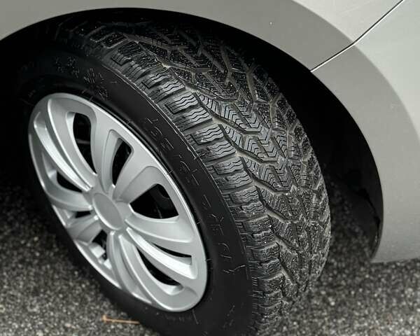 Бежевий Шкода Рапід, об'ємом двигуна 1.6 л та пробігом 187 тис. км за 8500 $, фото 18 на Automoto.ua