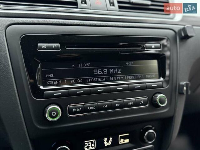 Бежевий Шкода Рапід, об'ємом двигуна 1.6 л та пробігом 187 тис. км за 8500 $, фото 34 на Automoto.ua