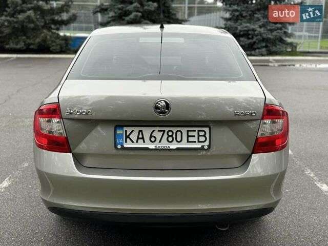 Бежевий Шкода Рапід, об'ємом двигуна 1.6 л та пробігом 187 тис. км за 8500 $, фото 8 на Automoto.ua